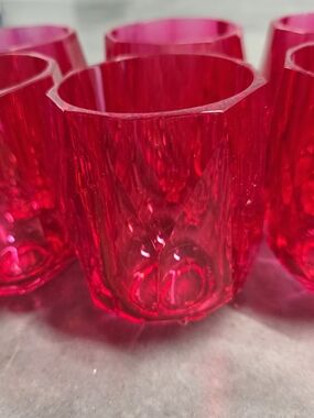Set of 6 RACHEL ZOE Faceted Hot Pink Acrylic Tumblers